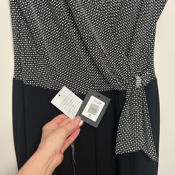 Sleeveless shimmery sparkly jumpsuit black silver white outfit - Picture 3 of 5